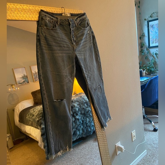 Abercrombie & Fitch Mom Jean NWOT - Picture 2 of 3